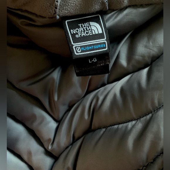 The North Face Jacket 900 - Picture 3 of 4